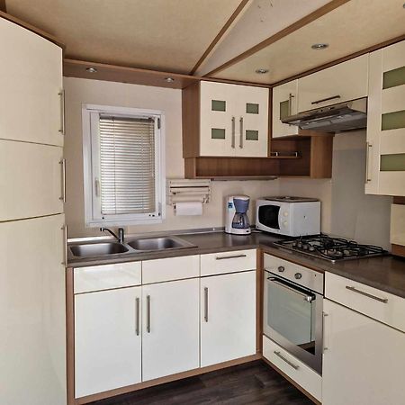 Camping Le Clos De Balleroy Luaran gambar