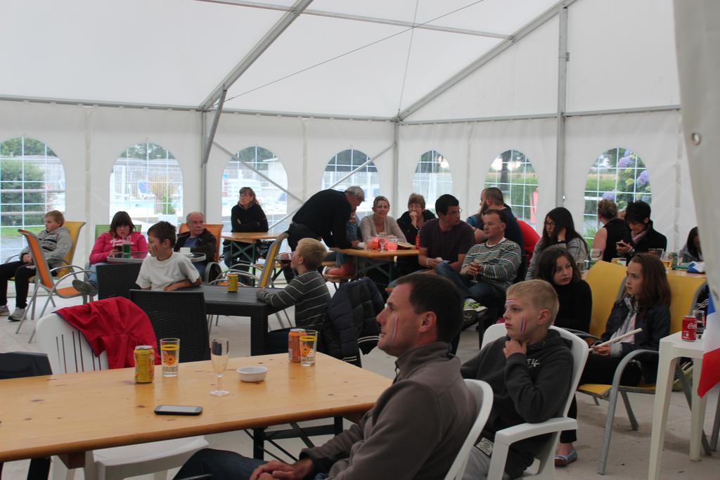 Camping Le Clos De Balleroy Luaran gambar