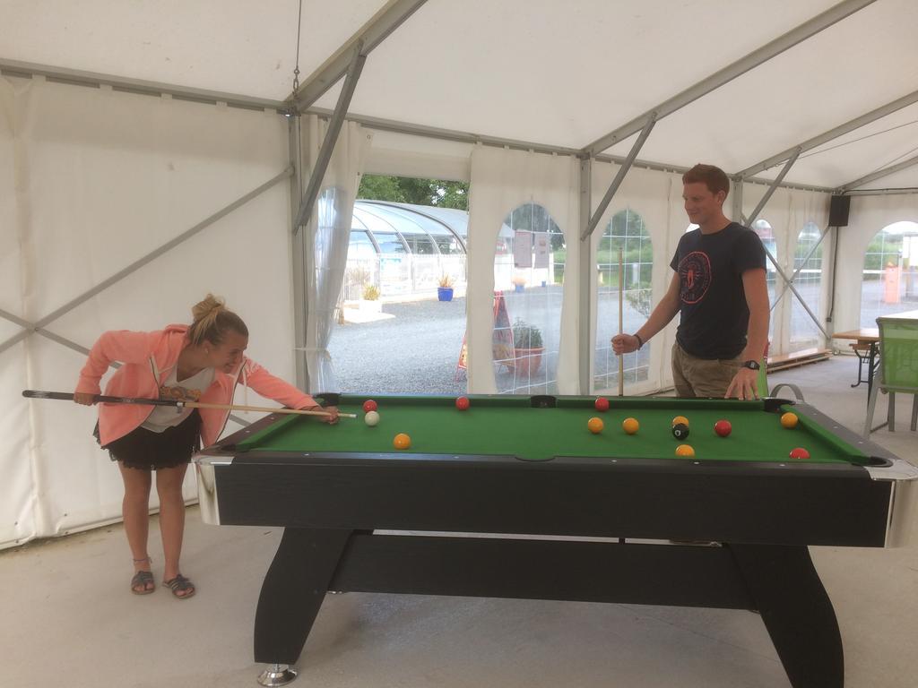Camping Le Clos De Balleroy Luaran gambar
