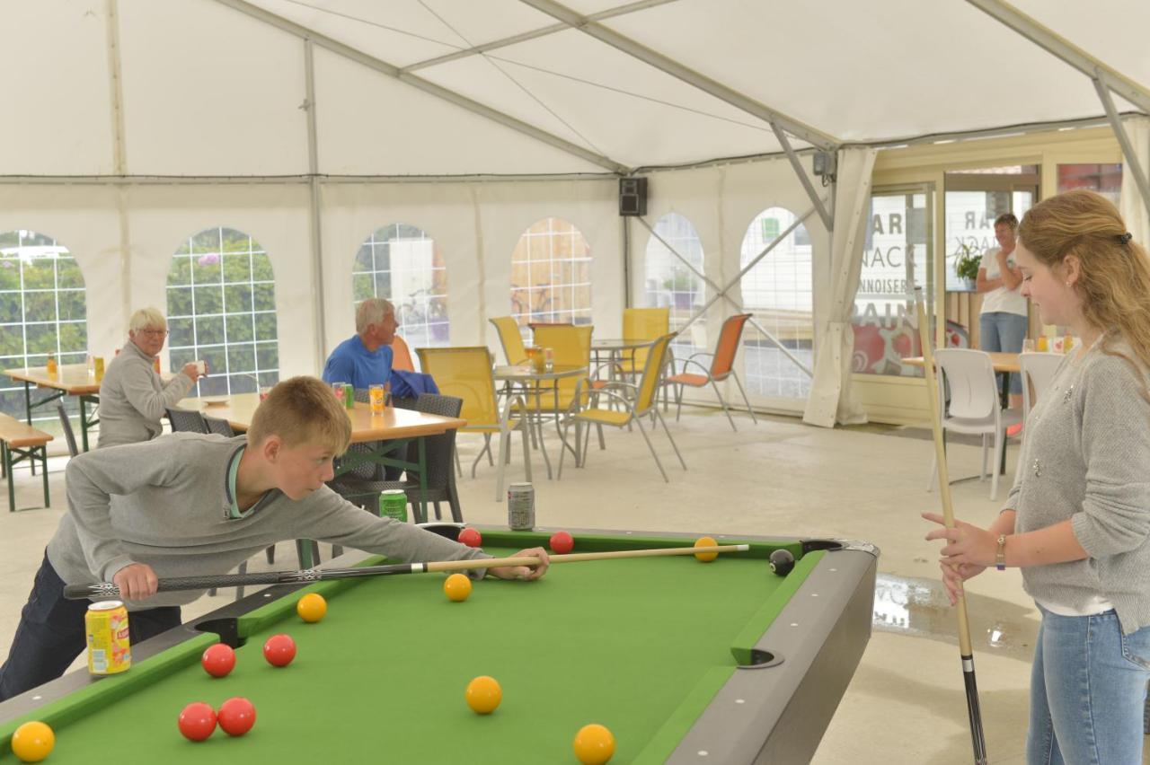 Camping Le Clos De Balleroy Luaran gambar